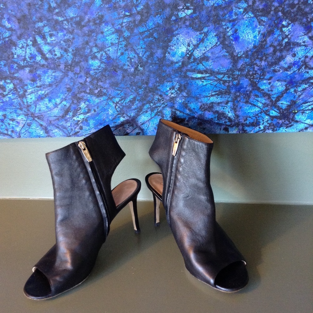 Gianvito Rossi Black Open Toe/Open Heel Booties